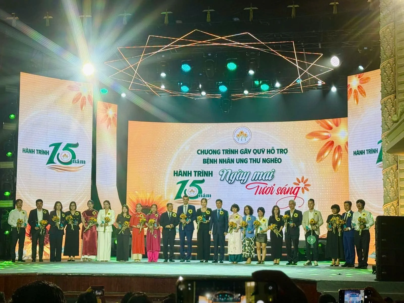 Tập đoàn Apollo cùng chương trình Giao lưu Nghệ thuật Gây Quỹ “Ngày mai tươi sáng” 2026